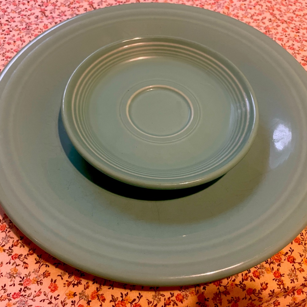 Fiestaware Lead-Free Green Plate and Saucer Set - Great Condition